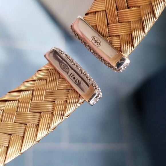 GORGEOUS!!!  GOLD TONE AND CRYSTALS BRACELET!!! ITALIAN MADE!!! - Picture 2 of 5
